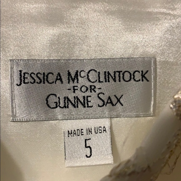 Size 5 flirty cream and gold dress - Picture 6 of 7